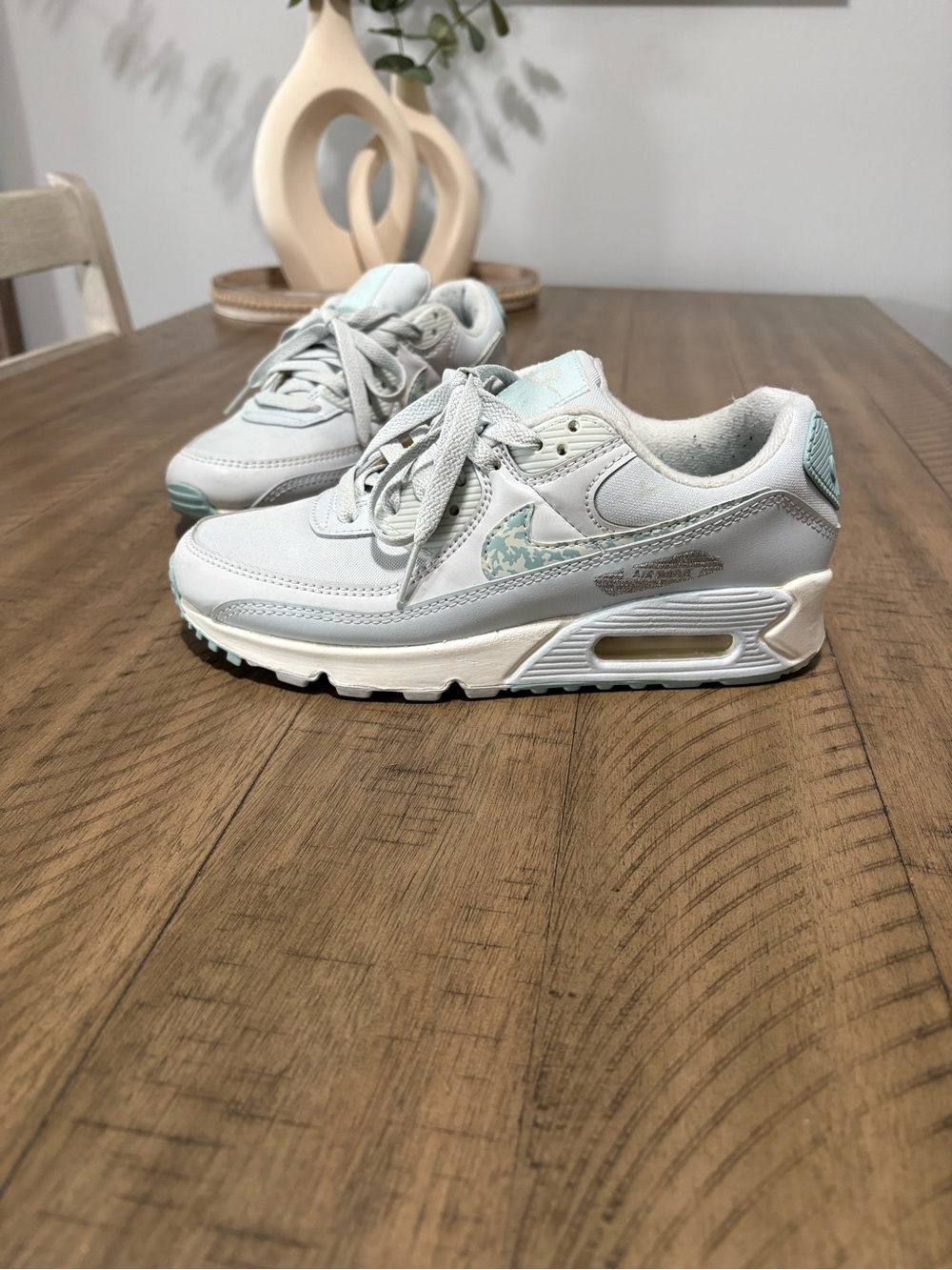 Nike Women’s Air Max 90 - Aura Ocean Cube